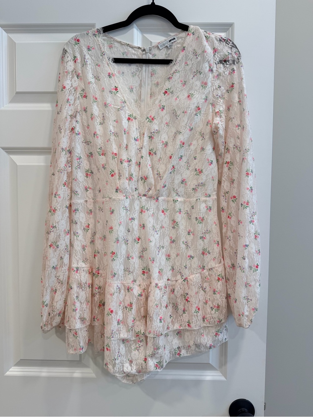 Pink Floral Lace Long Sleeve Flounce Romper